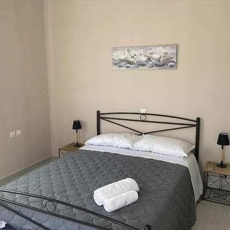 Elegant House By The Sea With Pool * Akrata