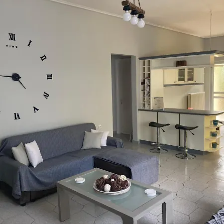 Elegant House By The Sea With Pool Prázdninový dům