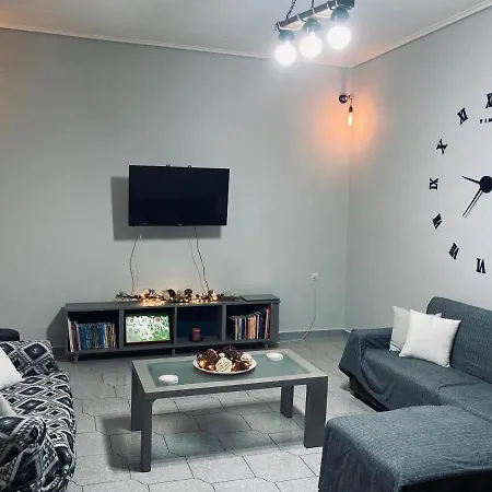 Elegant House By The Sea With Pool * Akrata