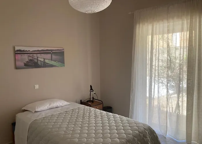 Semesterbostad Elegant House By The Sea With Pool Akrata