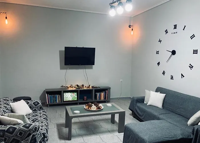 Elegant House By The Sea With Pool * Akrata